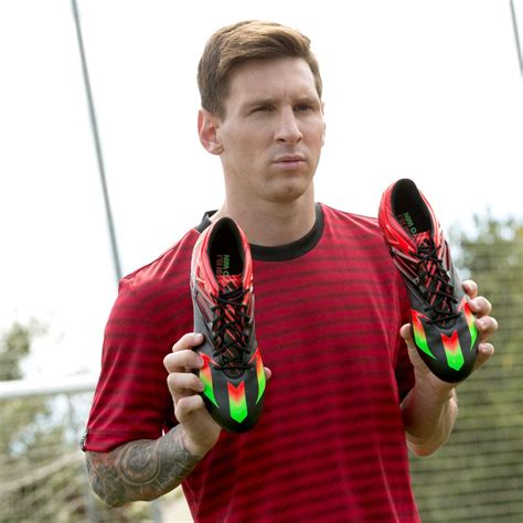 which shoes does messi wear